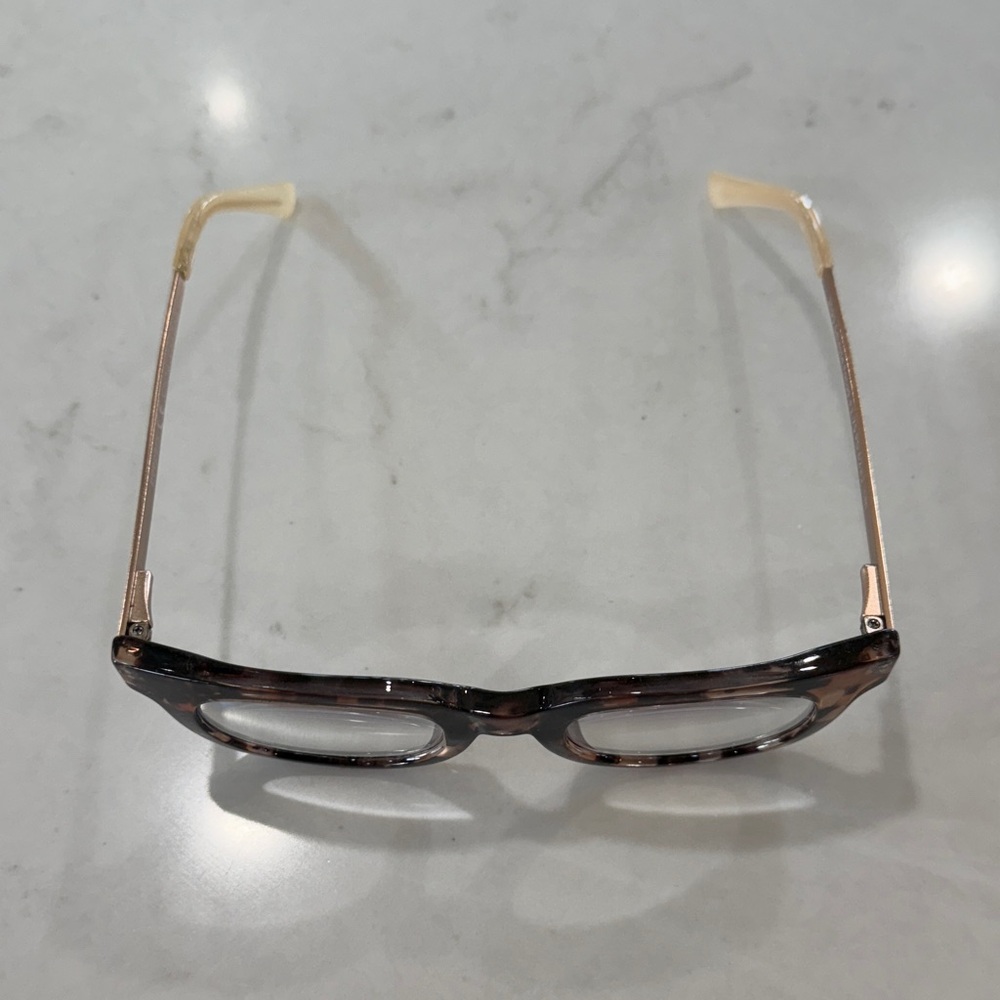 Peepers Tortoise Shell Women's Glasses - Picture 3 of 6